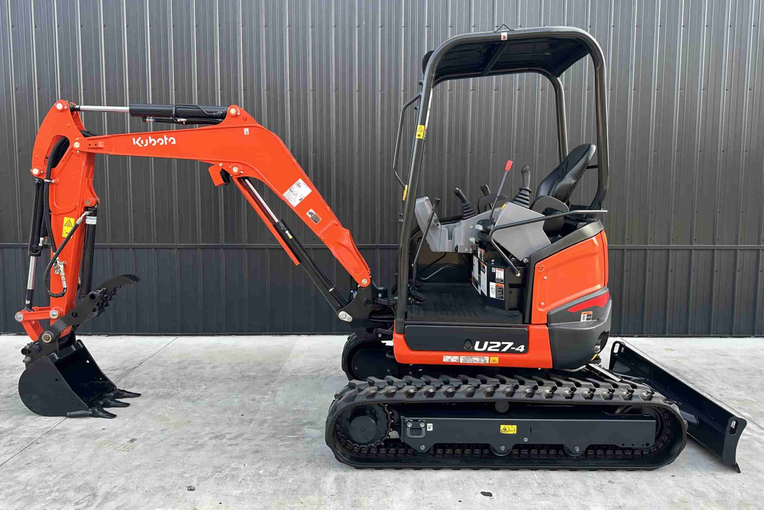 2022 KUBOTA U27-4 LIKE NEW
